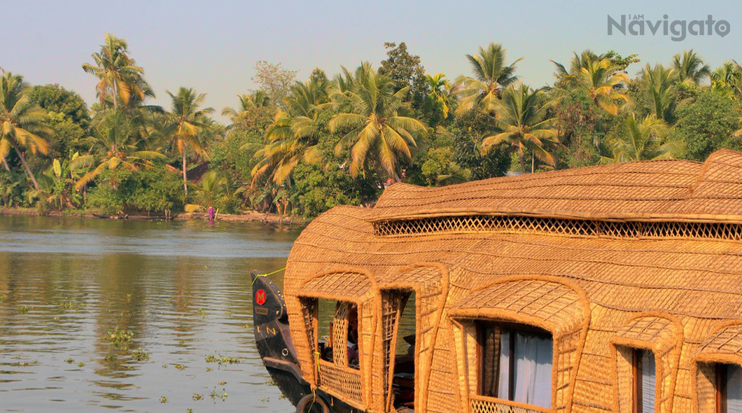 Houseboat Stay