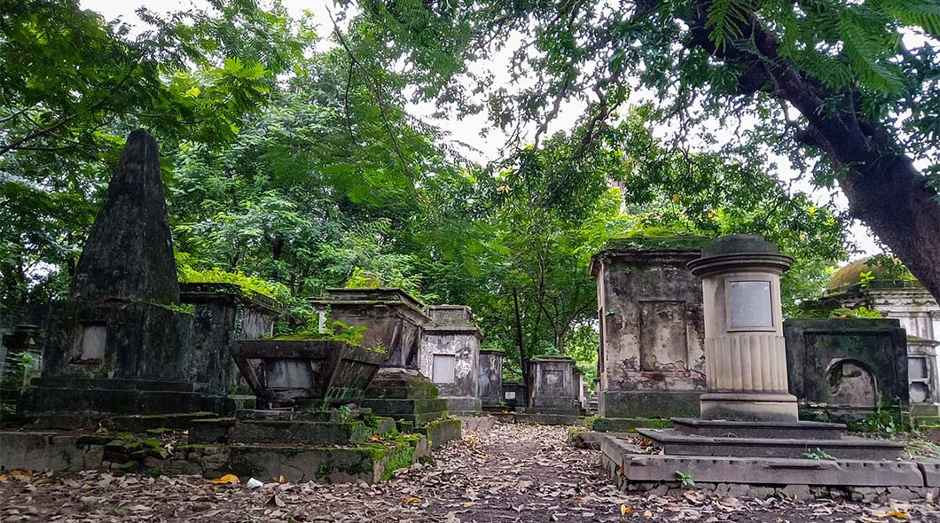 South Park Steet Cemetry, Kolkata 